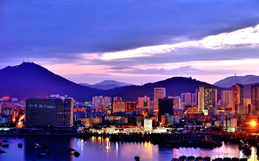 黨中央決定支持海南全島建設(shè)自由貿(mào)易試驗(yàn)區(qū) 建設(shè)領(lǐng)域的這些機(jī)遇你get到了嗎？