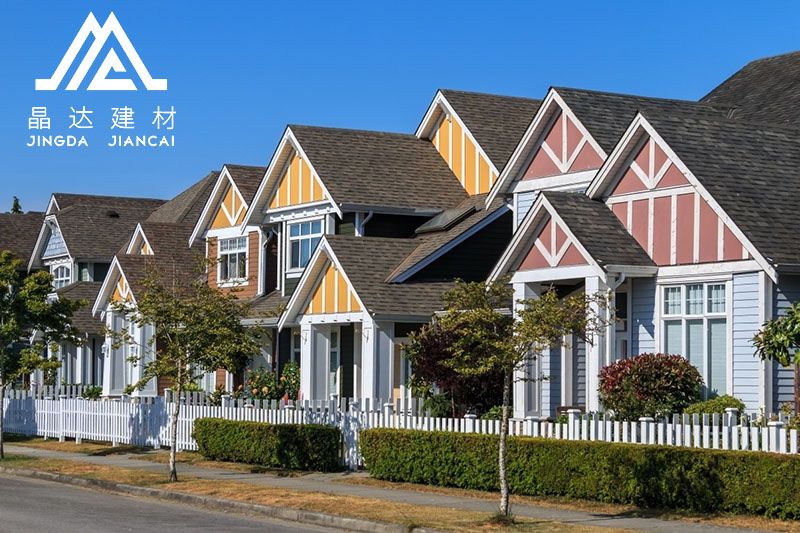 屋面瓦材料優(yōu)勢(shì)和劣勢(shì)大對(duì)比，瀝青瓦優(yōu)勢(shì)脫穎而出！